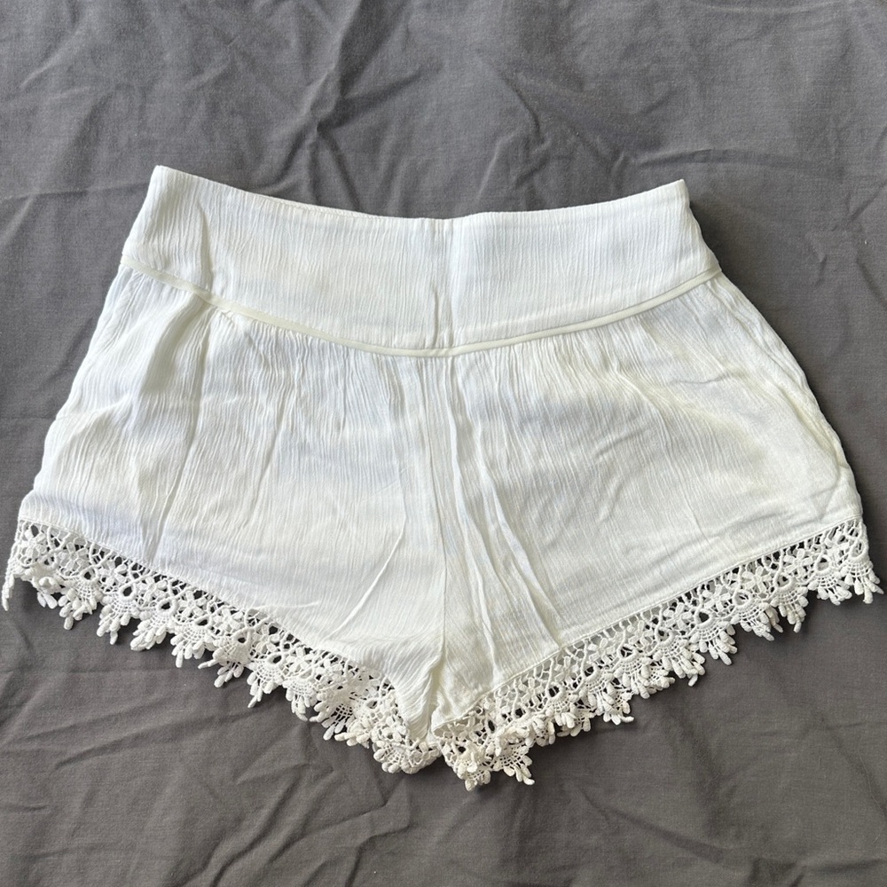 Forever 21 White High Waist Lace Trim Shorts